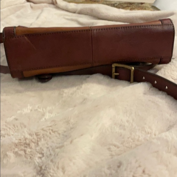 Fossil Vintage Brown Leather Satchel - Picture 8 of 9